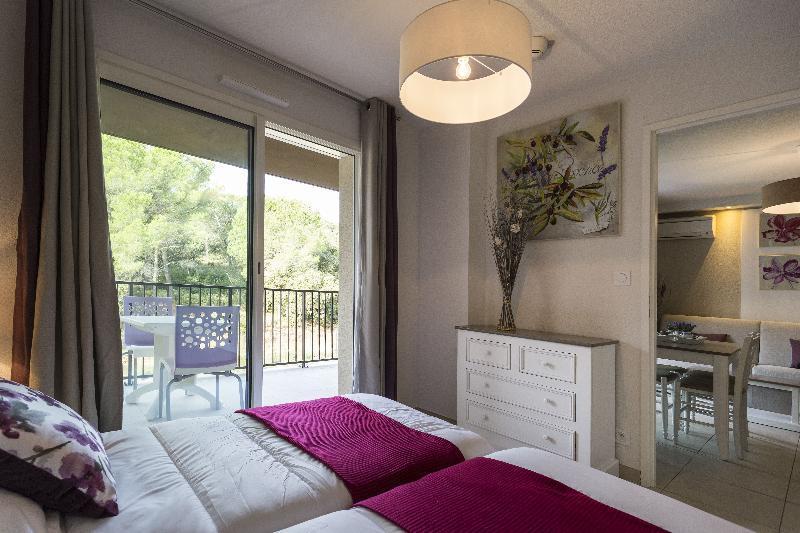 Residhotel Residence Pont Du Gard Remoulins Exteriér fotografie